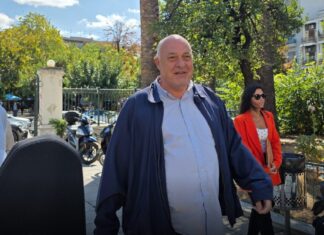 Ε, ρε κάτι μηνύσεις που θα πέσουν!