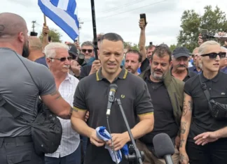 Κασιδιάρης: ένας νεοναζί που υποκρίνεται το θύμα