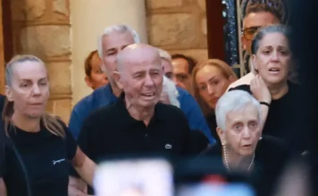 Τι αναφέρει η οικογένεια Μαζωνάκη για το άνοιγμα του χρηματοκιβωτίου που εντοπίστηκε στο σπίτι του τραγουδιστή
