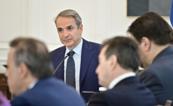 «Κίτρινες κάρτες» Μητσοτάκη και απάντηση στην Ντόρα για τα «καβαλημένα καλάμια»: Δική μου ευθύνη να αξιολογώ συμπεριφορές