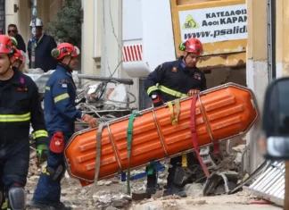 «Η πρεσβεία μας ενημέρωσε 12 ώρες μετά την έκρηξη, προσπαθώ να παραμείνω δυνατός»