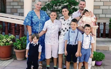 Φεύγει από τη Φουρνά η πολύτεκνη οικογένεια που μετακόμισε πρώτη εκεί και άνοιξε μαγαζί