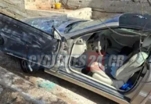 Τσούλησε το αυτοκίνητο και τον σφήνωσε ενώ το έπλενε
