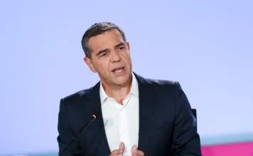 Οι πρώτες αντιδράσεις μετά τη συνέντευξη Τσίπρα – «Πεταμένα λεφτά το rebranding», «έχει ροπή στο ψέμα»