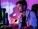 Εργονομία και ήχος στο gaming room: γραφείο, καρέκλα, keycaps, και γιατί το audio έχει σημασία