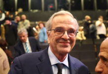 Νέα επίθεση Σαμαρά μέσω Τσιούτσια: «Ιδεολογική μετάλλαξη» στη ΝΔ