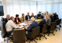 Αγροτική παραγωγή, νερό και αντιπλημμυρική θωράκιση στο επίκεντρο της συνάντησης Κουρέτα με το ΠΑΣΟΚ