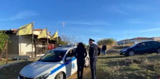 «Δεν άντεξα τις τύψεις» – Τι λέει ο γιος της 79χρονης που τα αδέρφια του την έθαψαν στον κήπο τους
