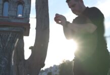 «Μηχανή που έτρεχε με 185 χιλιόμετρα σκότωσε τη μητέρα και τον αδερφό μου»