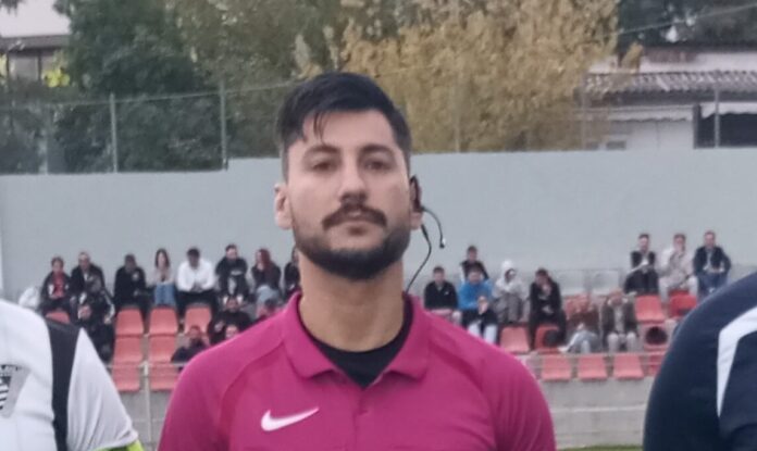nikopoulos ref voithitiko