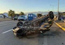 Στο νοσοκομείο 21χρονος οδηγός μετά από σφοδρό τροχαίο