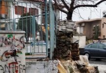 Κάτοικοι Αγριάς: Σε κίνδυνο σπίτια από το ρέμα πίσω από το Γυμνάσιο